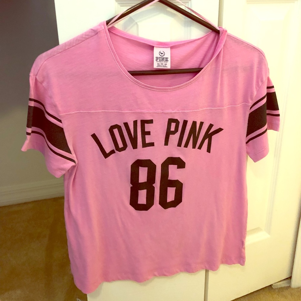 💫💫 3 for $15💫💫 VS Pink tee